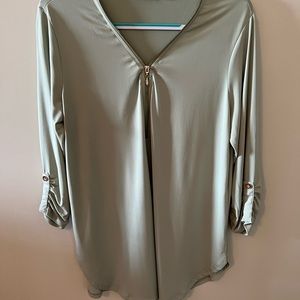NWOT ZENANA Size XL Sage Green Top